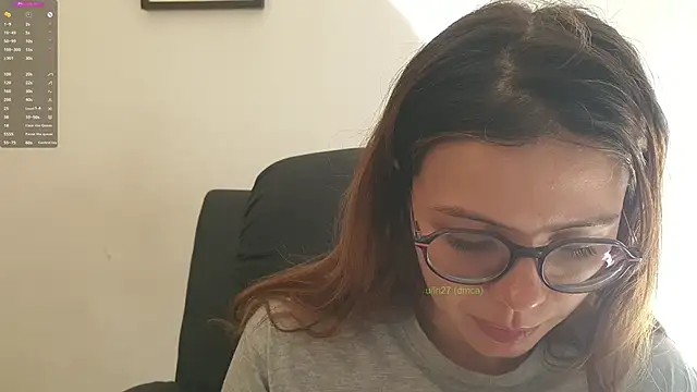 Snapshot of irinasweet27 chatting on February 2025 02:04:02 PM irinasweet27 online show from February 2025 02:04:02 PM