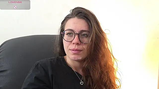 Snapshot of irinasweet27 chatting on September 2025 12:27:02 PM irinasweet27 online show from September 2025 12:27:02 PM