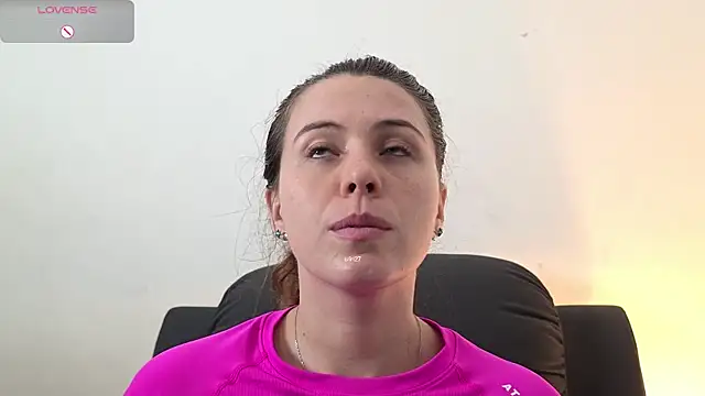 Snapshot of irinasweet27 chatting on September 2025 02:24:01 AM irinasweet27 online show from September 2025 02:24:01 AM