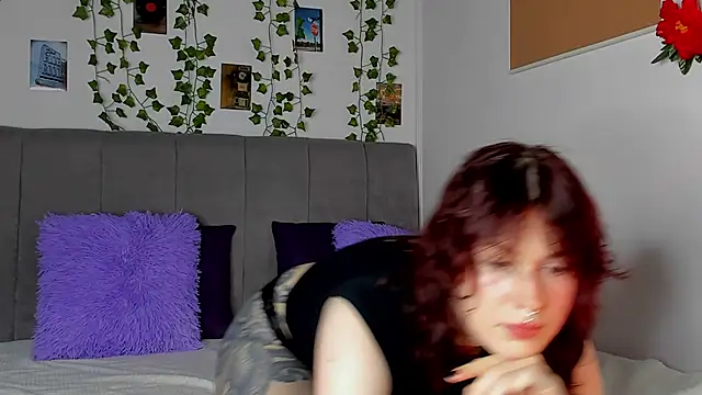 miss Lizzy online show from October 2025 01:17:01 AM