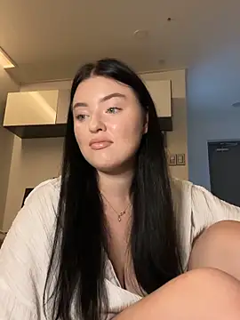 Angela Fosterr online show from September 2025 01:14:02 PM