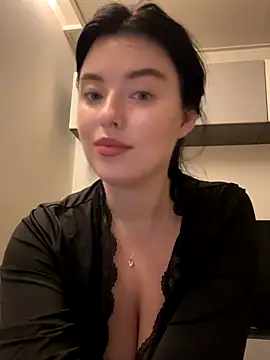 Angela Fosterr online show from October 2025 04:38:02 PM