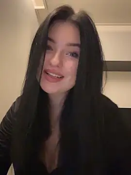 Angela Fosterr online show from November 2025 05:42:01 PM