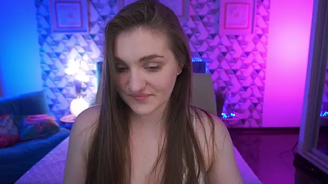 EmmyCharmm online show from May 2026 05:58:01 AM