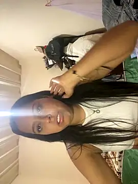 Snapshot of laila044 chatting on October 2025 06:04:01 PM laila044 online show from October 2025 06:04:01 PM