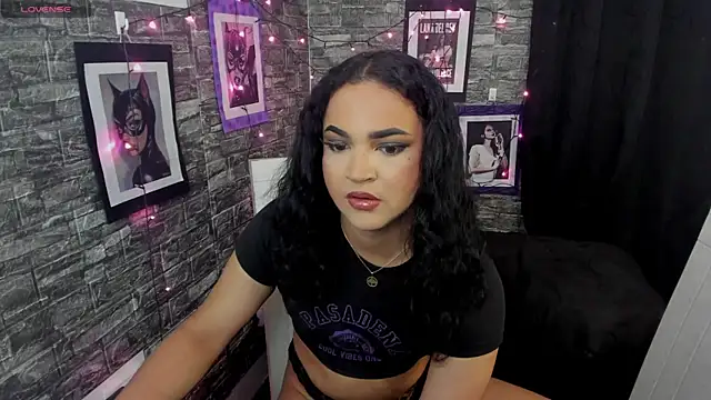 Andrys  online show from December 2025 10:15:01 PM