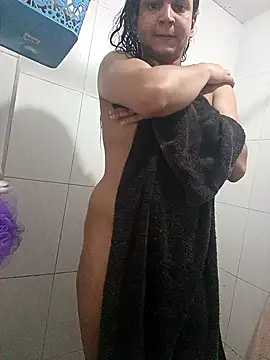 Andrys  online show from April 2026 10:00:02 PM