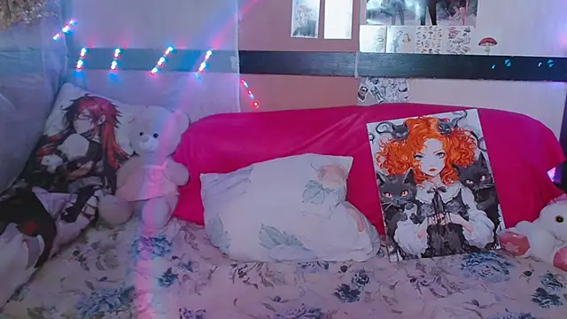 Snapshot of Usagi_Blush_ chatting on December 2024 09:48:01 PM Usagi Blush online show from December 2024 09:48:01 PM