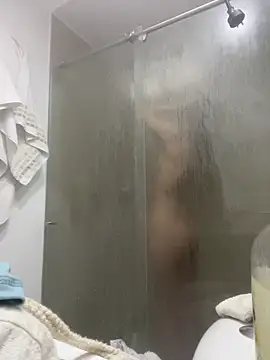 Ameellie online show from October 2025 03:12:02 PM