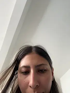 Ameellie online show from April 2026 04:11:01 PM