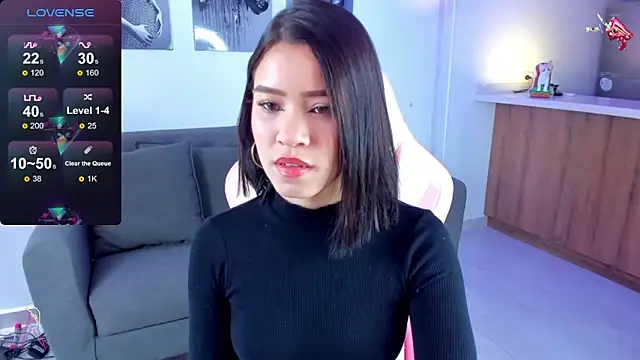 Snapshot of sophia_willians chatting on December 2024 01:39:02 PM sophia willians online show from December 2024 01:39:02 PM