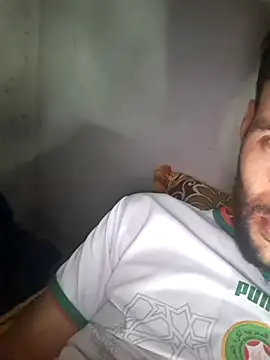 Snapshot of motanjer chatting on October 2025 11:48:02 PM motanjer online show from October 2025 11:48:02 PM