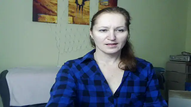 Snapshot of AmellyGrand chatting on December 2024 04:21:02 PM AmellyGrand online show from December 2024 04:21:02 PM