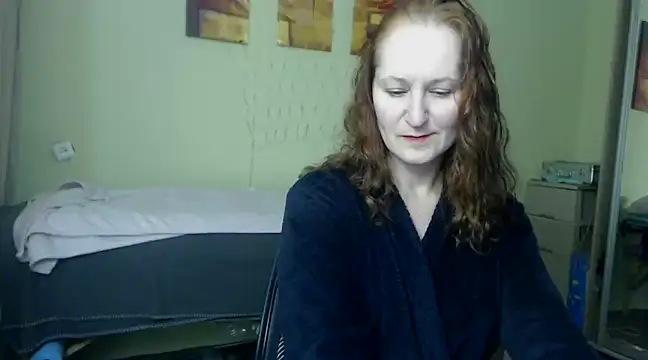 Snapshot of AmellyGrand chatting on January 2025 08:33:01 PM AmellyGrand online show from January 2025 08:33:01 PM
