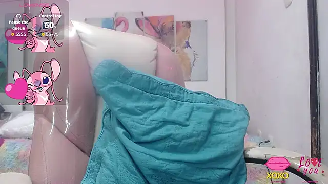 alegriamartinez online show from October 2025 07:33:02 PM