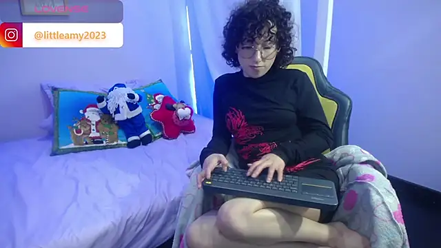 little  amy  online show from December 2024 01:07:02 AM