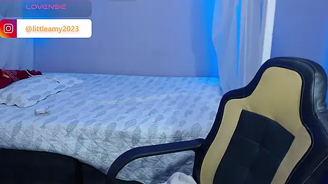 little  amy  online show from February 2025 02:33:01 AM