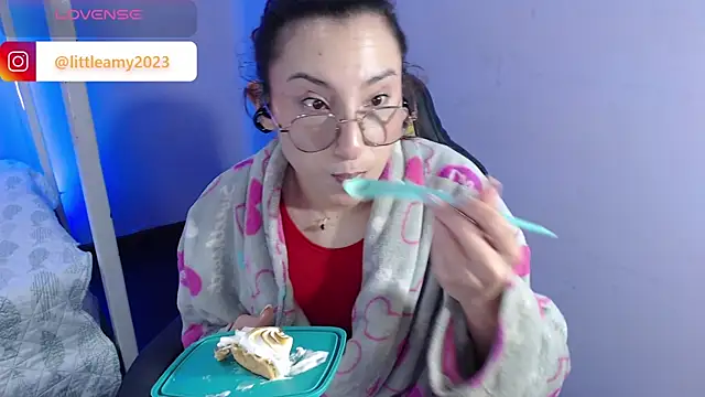 little  amy  online show from February 2025 10:52:02 PM