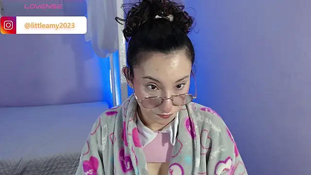 little  amy  online show from March 2025 09:48:01 PM