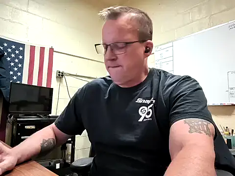 Snapshot of Cockrub1 chatting on March 2026 01:22:01 PM Cockrub1 online show from March 2026 01:22:01 PM