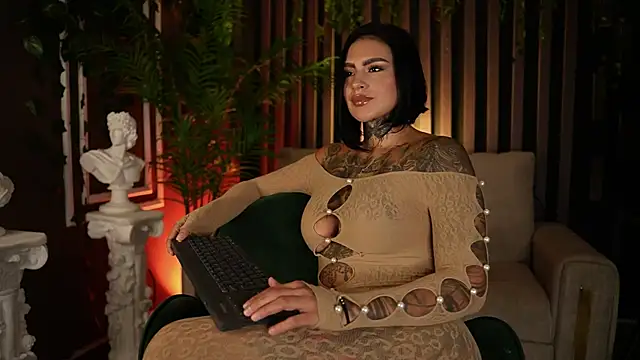 Kleeopatra  online show from September 2025 11:29:01 PM