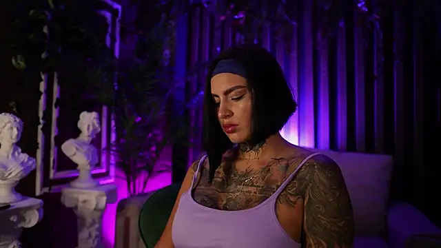 Kleeopatra  online show from September 2025 04:16:01 AM