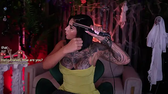 Kleeopatra  online show from October 2025 07:11:01 PM