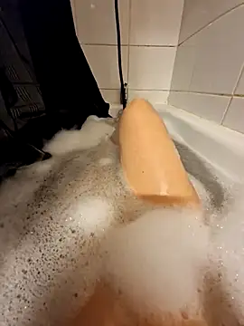 La patronne eva online show from November 2025 10:21:02 PM