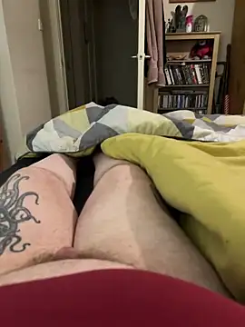 Snapshot of chatting on September 2025 09:08:02 PM online show from September 2025 09:08:02 PM