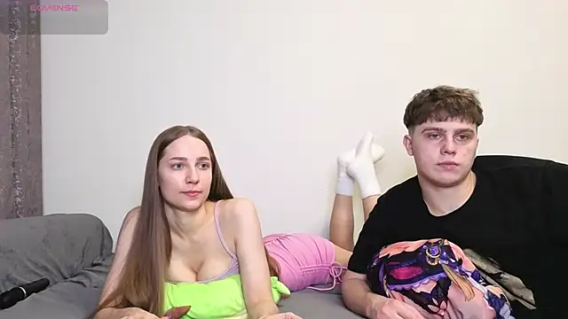 Emily and Ilumi online show from October 2025 05:12:02 PM