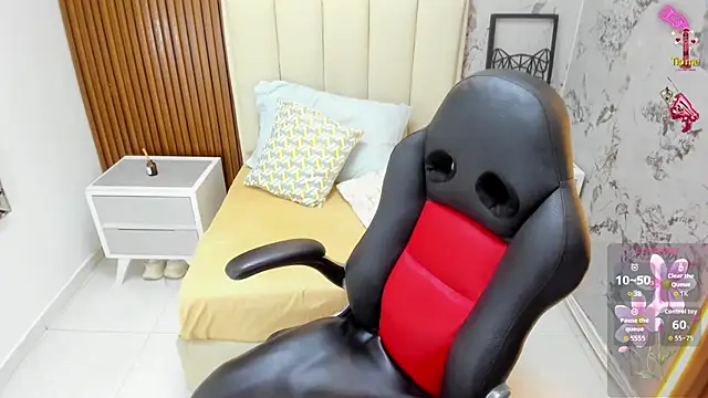 Snapshot of MILEY_JOAS2 chatting on September 2025 07:19:02 PM MILEY JOAS2 online show from September 2025 07:19:02 PM