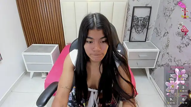 Snapshot of MILEY_JOAS2 chatting on October 2025 12:56:01 PM MILEY JOAS2 online show from October 2025 12:56:01 PM