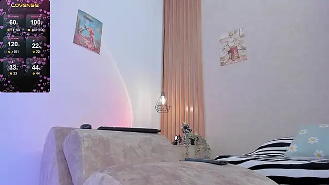 PawgGirl18 online show from February 2025 05:58:02 PM