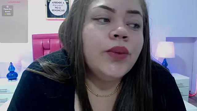 Snapshot of Charming_girl69 chatting on March 2025 11:00:02 PM Charming girl69 online show from March 2025 11:00:02 PM