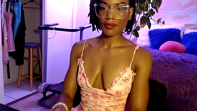 CocoSage online show from November 2025 09:35:02 PM