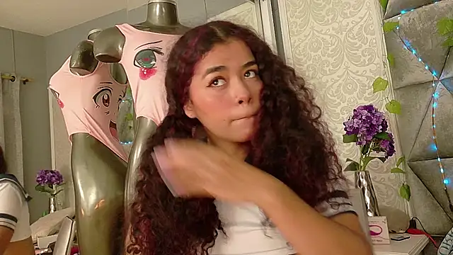 Angela lovee online show from September 2025 12:54:01 PM