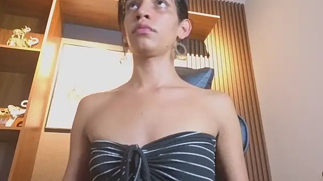 Alahia Rodriguez online show from April 2026 08:07:01 PM