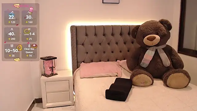 Nicols66 online show from September 2025 10:11:02 PM