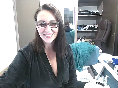 Snapshot of Ulyana72882 chatting on December 2024 06:04:02 PM Ulyana72882 online show from December 2024 06:04:02 PM