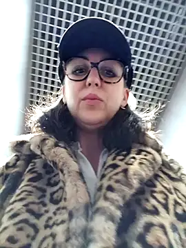 Snapshot of Ulyana72882 chatting on December 2024 03:39:01 PM Ulyana72882 online show from December 2024 03:39:01 PM