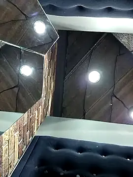 Snapshot of Ulyana72882 chatting on January 2025 12:31:01 PM Ulyana72882 online show from January 2025 12:31:01 PM