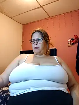 EllisW8 online show from January 2025 01:41:01 PM