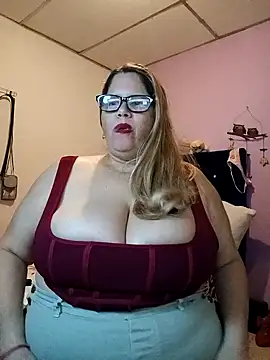 EllisW8 online show from March 2026 11:22:01 PM