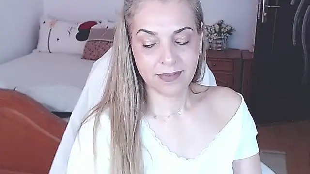 Snapshot of evamaria2024 chatting on May 2026 07:02:02 AM evamaria2024 online show from May 2026 07:02:02 AM