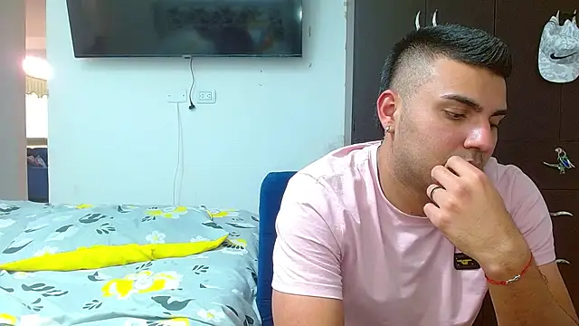 2ScarletandRyan8 online show from December 2024 01:23:02 PM