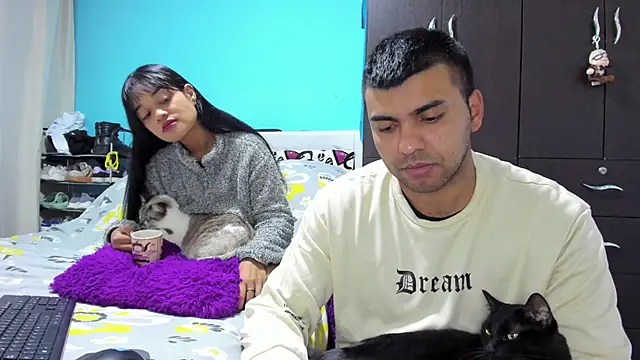 Snapshot of 2ScarletandRyan8 chatting on February 2026 10:01:01 AM 2ScarletandRyan8 online show from February 2026 10:01:01 AM