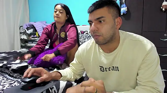 Snapshot of 2ScarletandRyan8 chatting on March 2026 10:01:01 AM 2ScarletandRyan8 online show from March 2026 10:01:01 AM