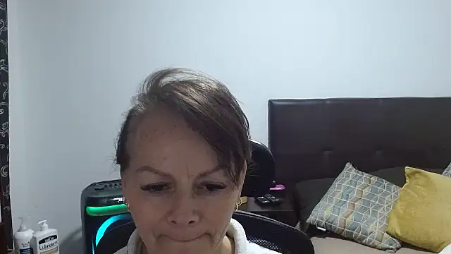 asleycavta online show from February 2026 02:32:02 PM