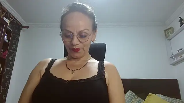 asleycavta online show from February 2026 10:33:01 PM