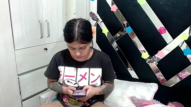 Snapshot of katery_wok11 chatting on November 2025 08:30:02 PM katery wok11 online show from November 2025 08:30:02 PM